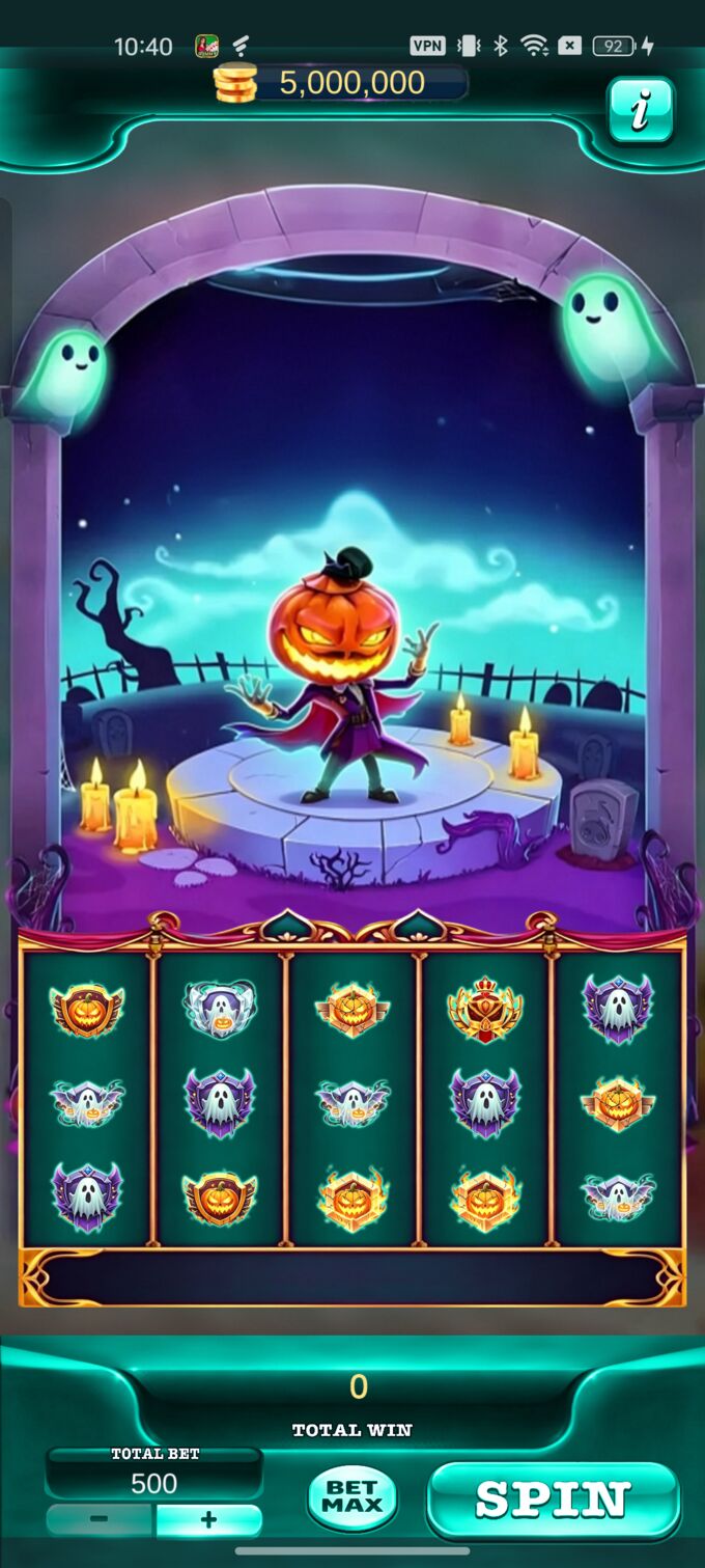 Mystic Pumpkin Slots gameplay screenshot showing the Pumpkin King and slot reels